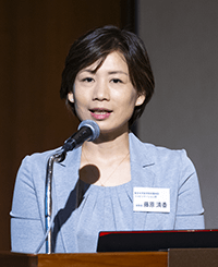 藤原清香氏